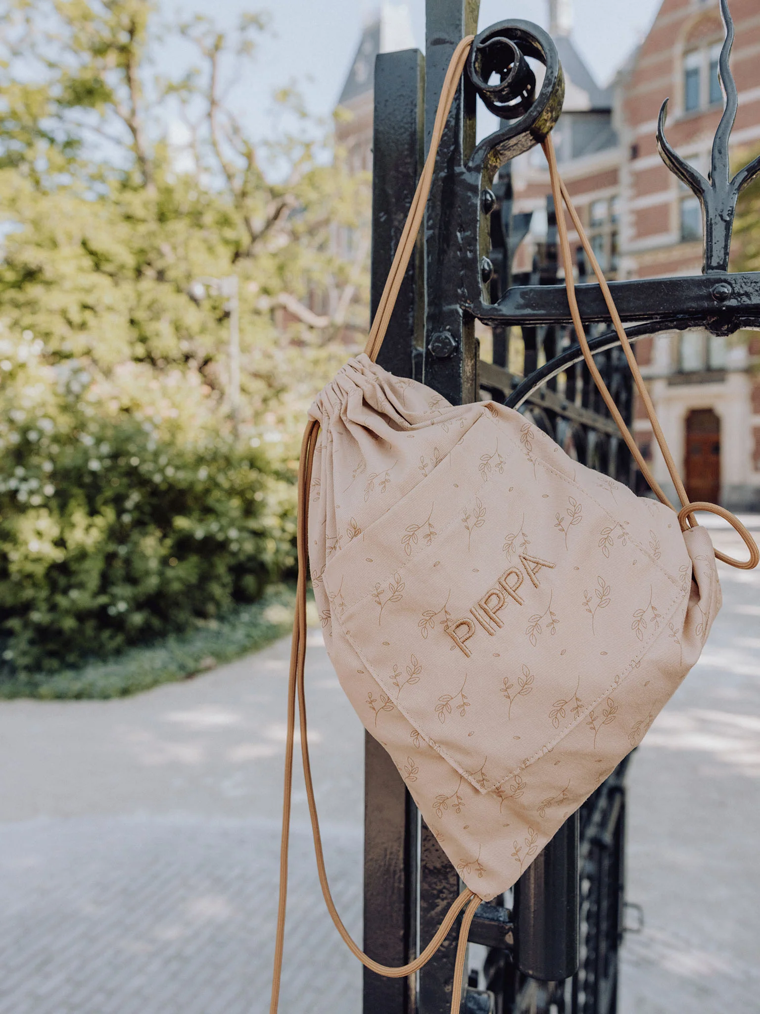 Gym Bag Beige - Image 3
