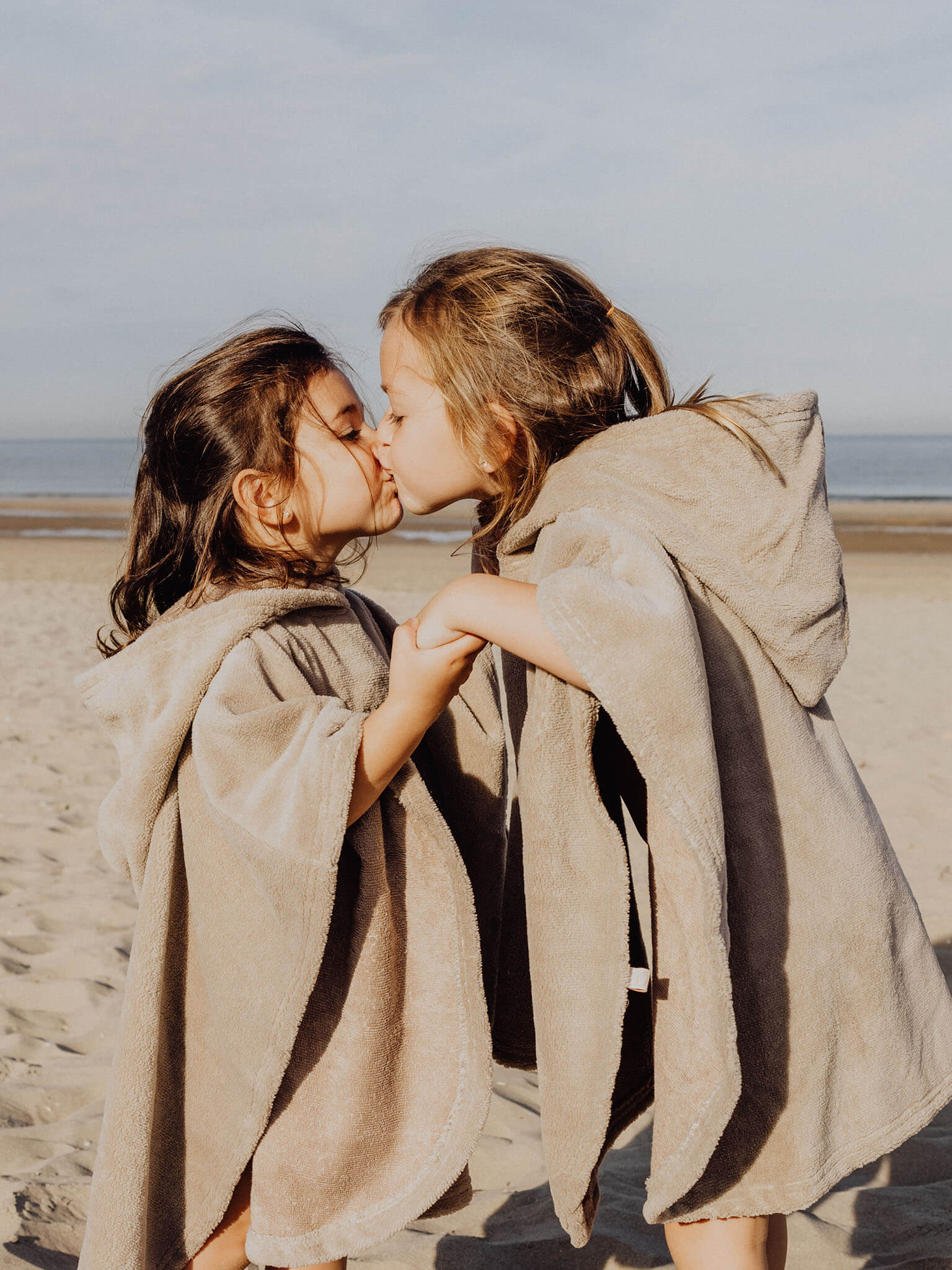 Poncho Taupe - Image 3